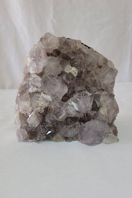 Amethyst Lamp perfect for a Cozy Space * Mediation Room * Bedroom * Yoga * Livingroom * Relax in the ambiance * Sacred Space