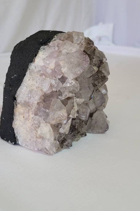 Amethyst Lamp perfect for a Cozy Space * Mediation Room * Bedroom * Yoga * Livingroom * Relax in the ambiance * Sacred Space